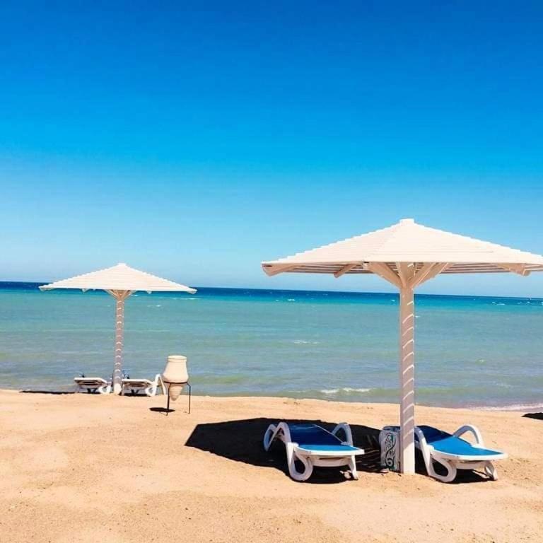 Comfy Studio, Pools, Private Beach At Peaceful Resort Apartment *
