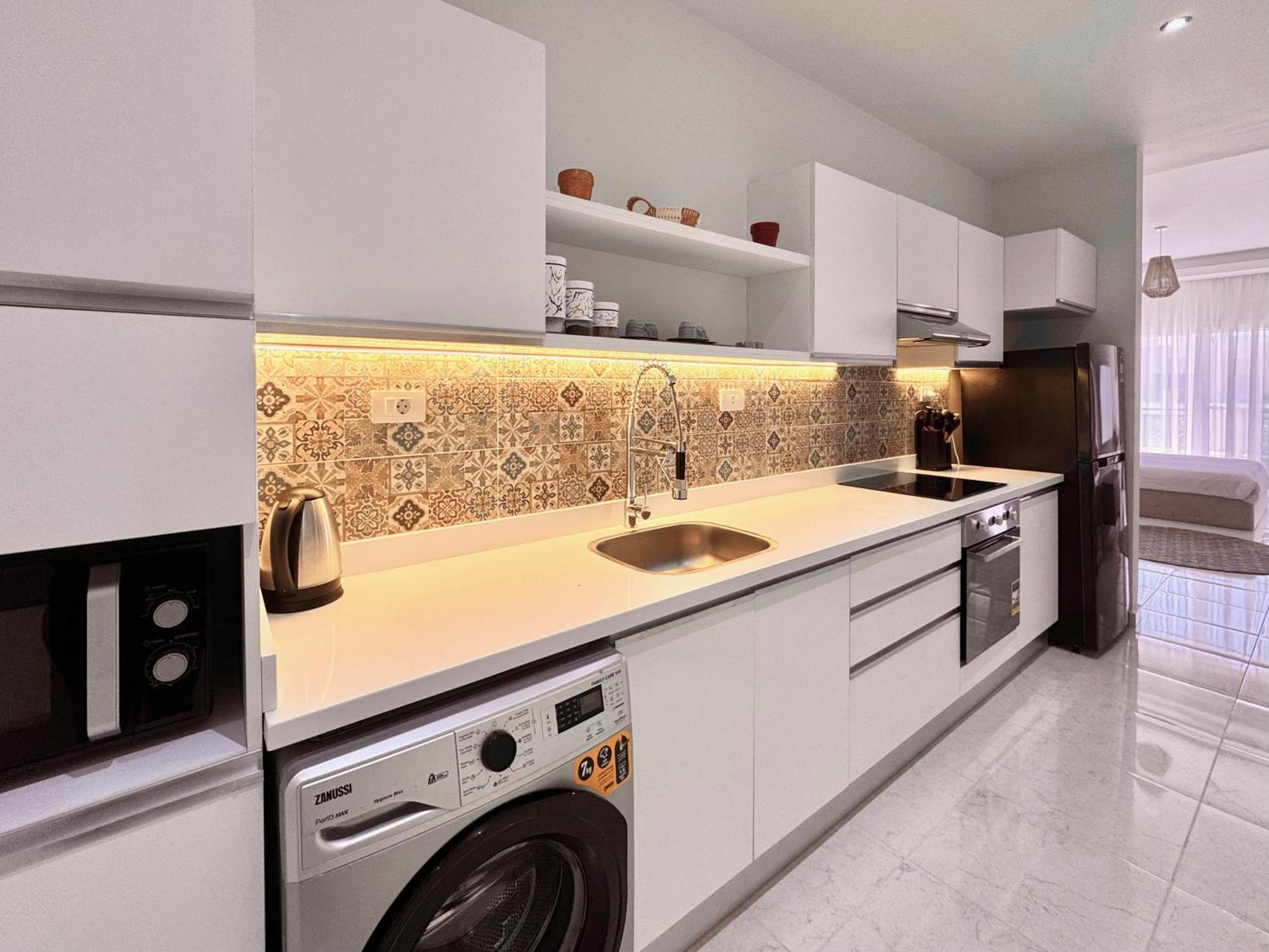 Apartment Comfy Studio, Pools, Private Beach At Peaceful Resort *