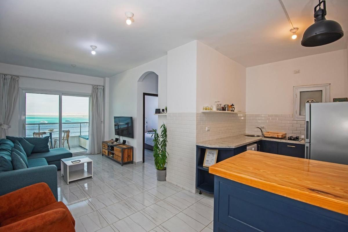 Amazing 2 Bedroom With Sea View In