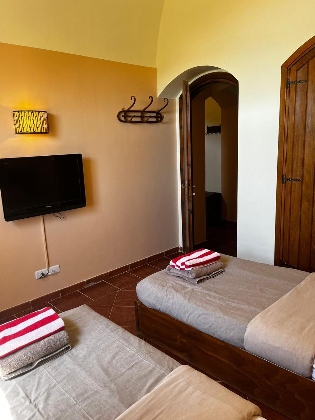 Unique Lagoon Front And 2beds - El Gouna