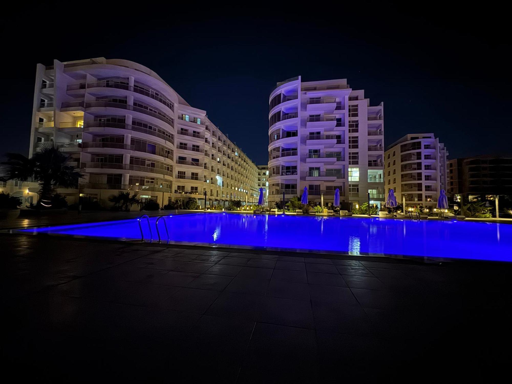ساحرة * Hurghada