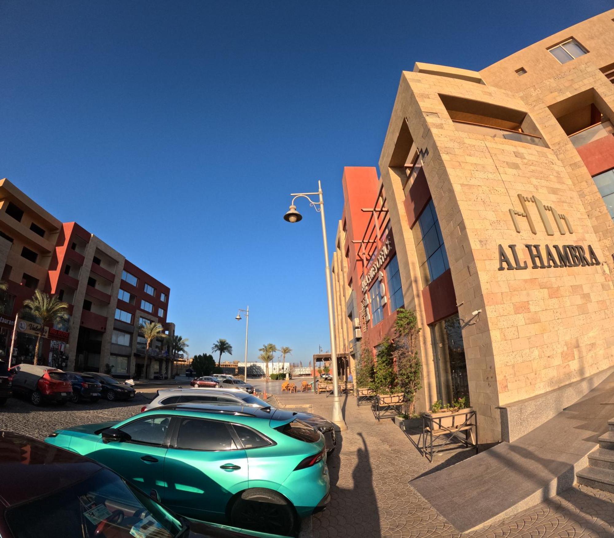 Apartment Alhambara Compound