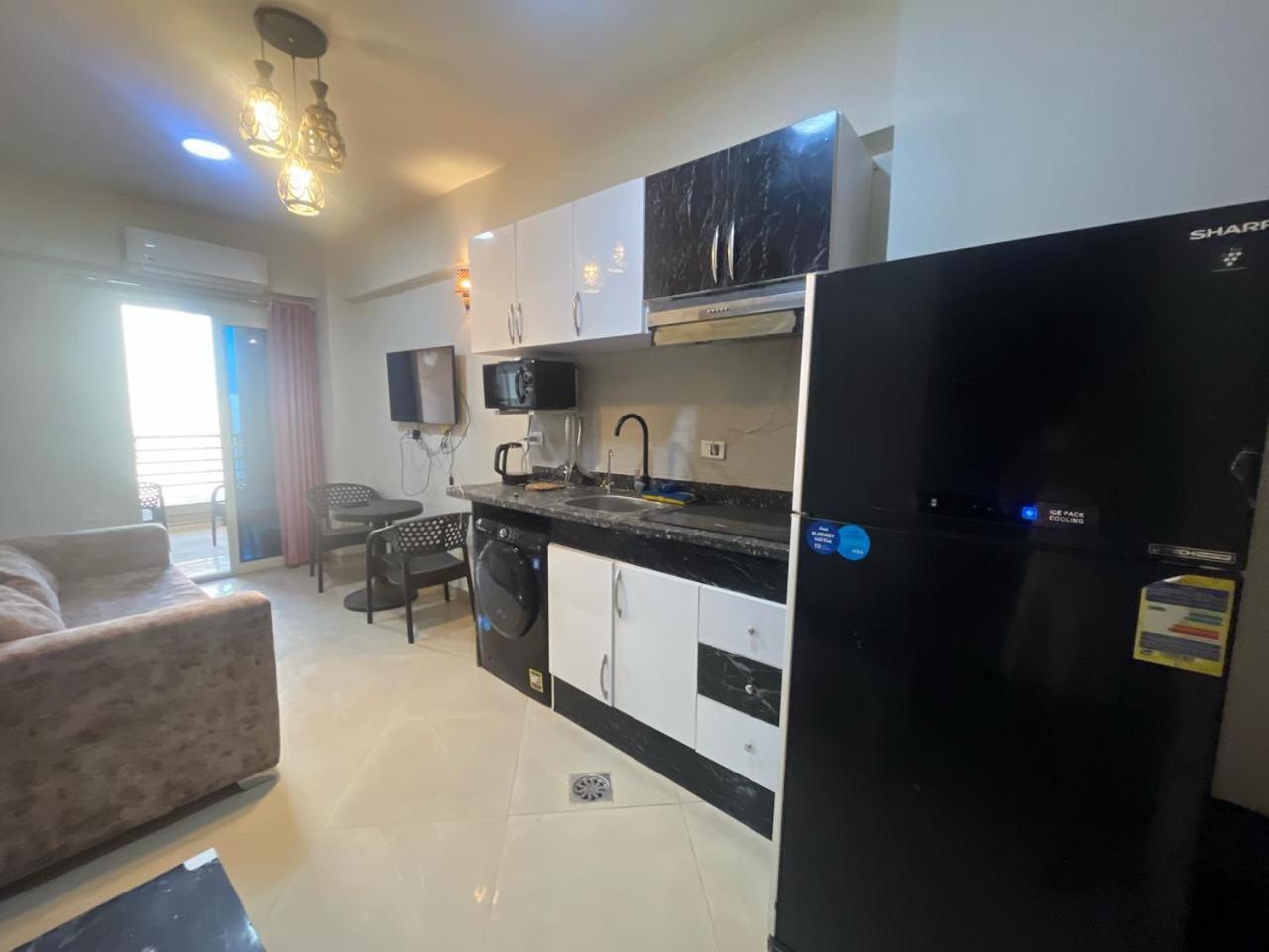 2 Bedrooms Sea & Pool View In Princess Gasthuis