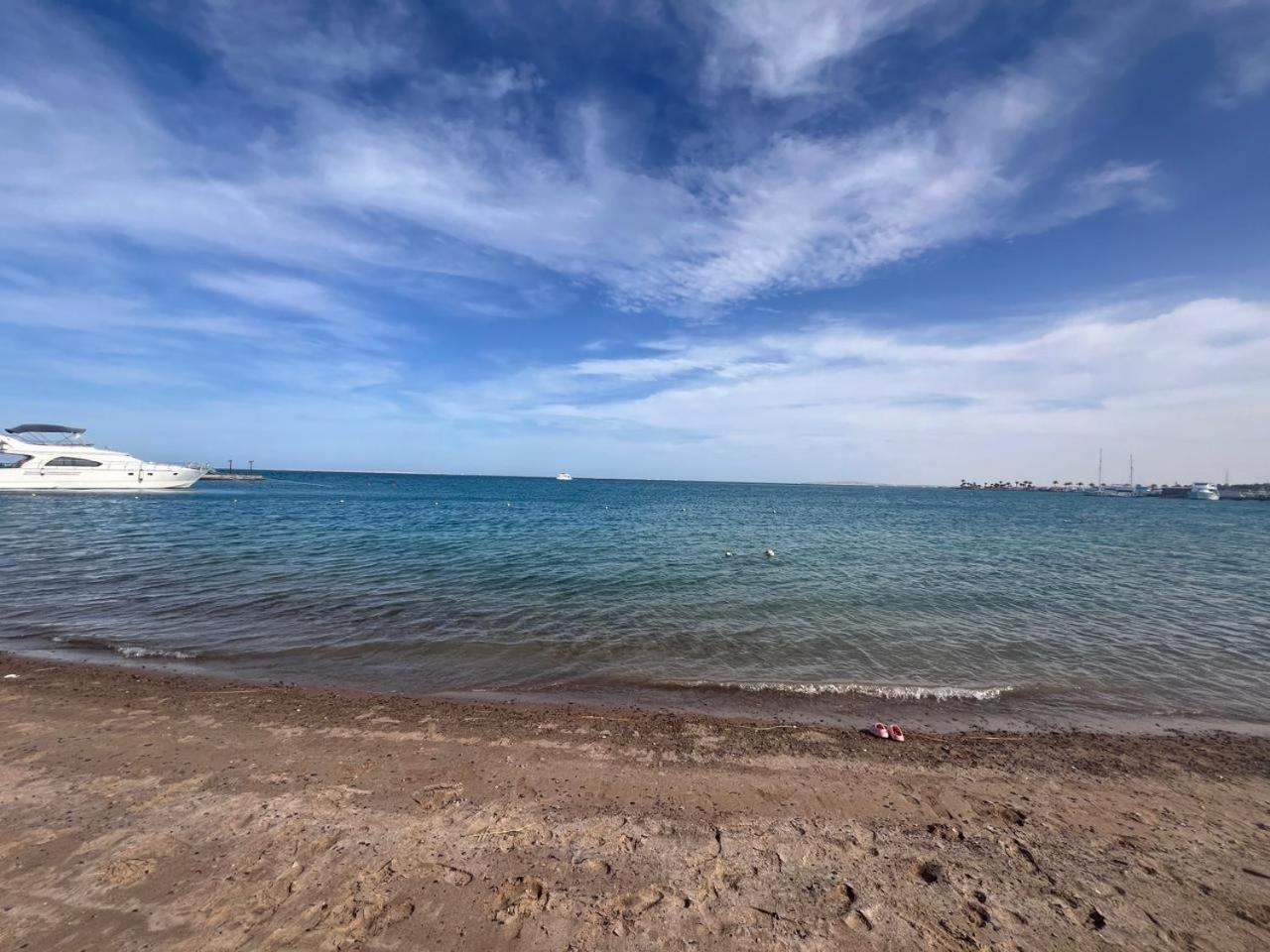 2 Bedrooms Sea & Pool View In Princess * Hurghada