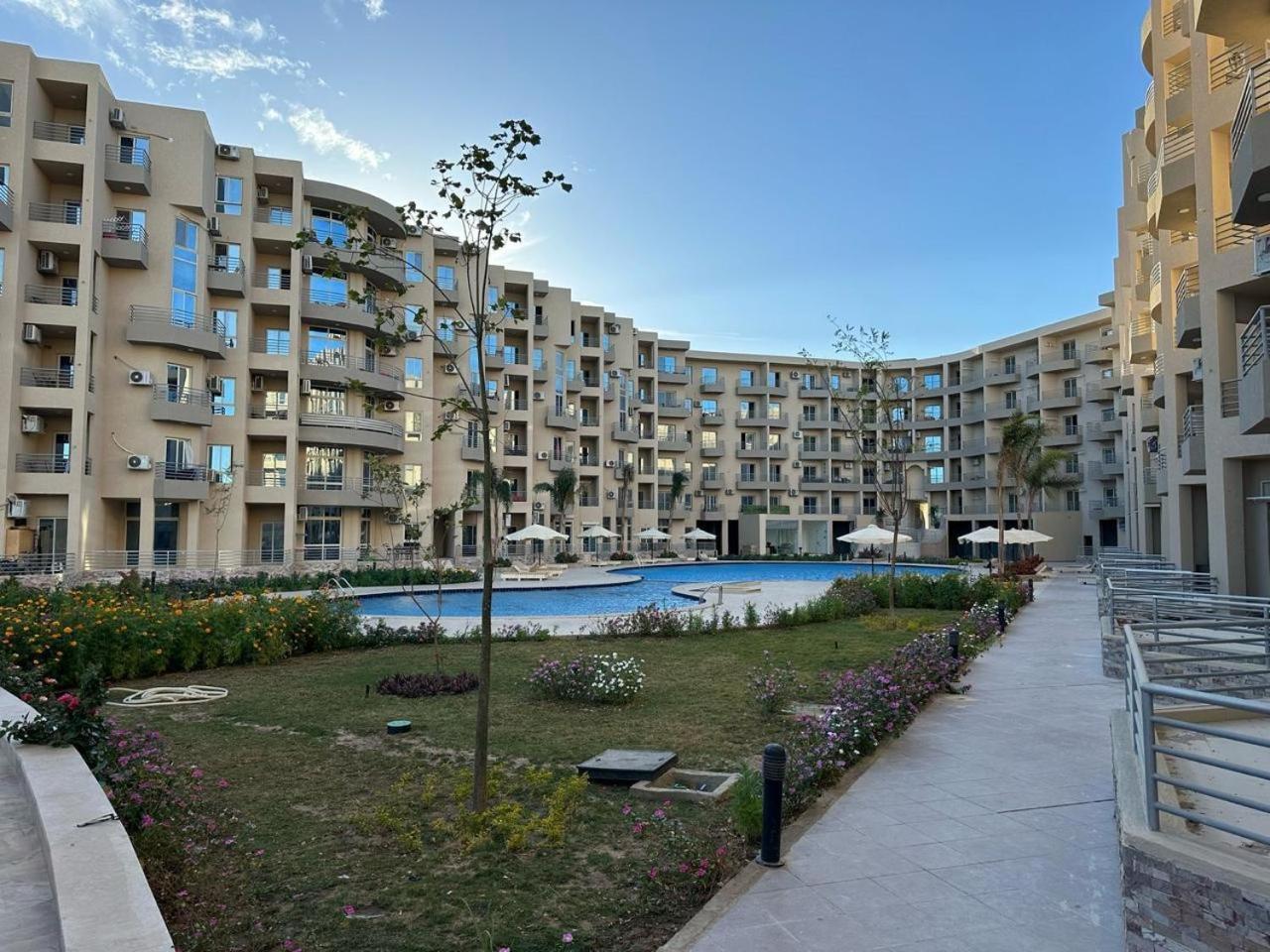 2 Bedrooms Sea & Pool View In Princess Hurghada