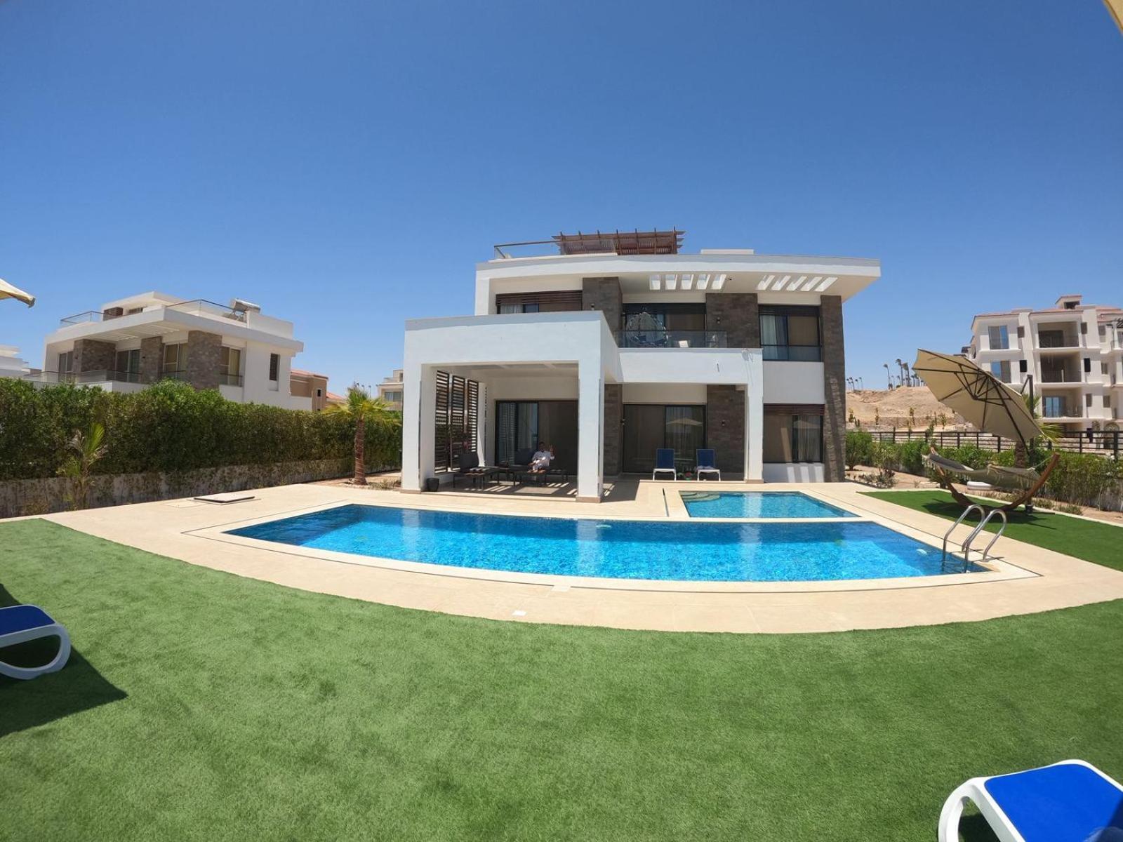 Palmen Villa