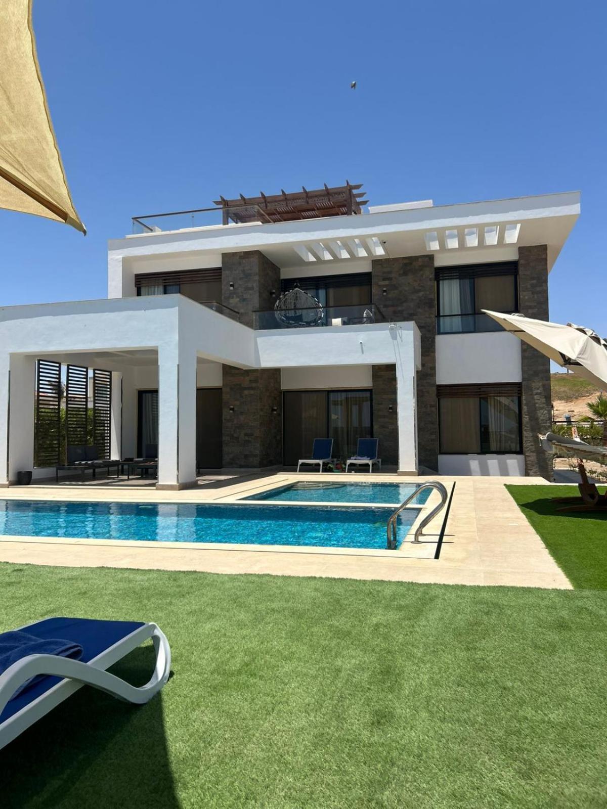 Palmen Villa