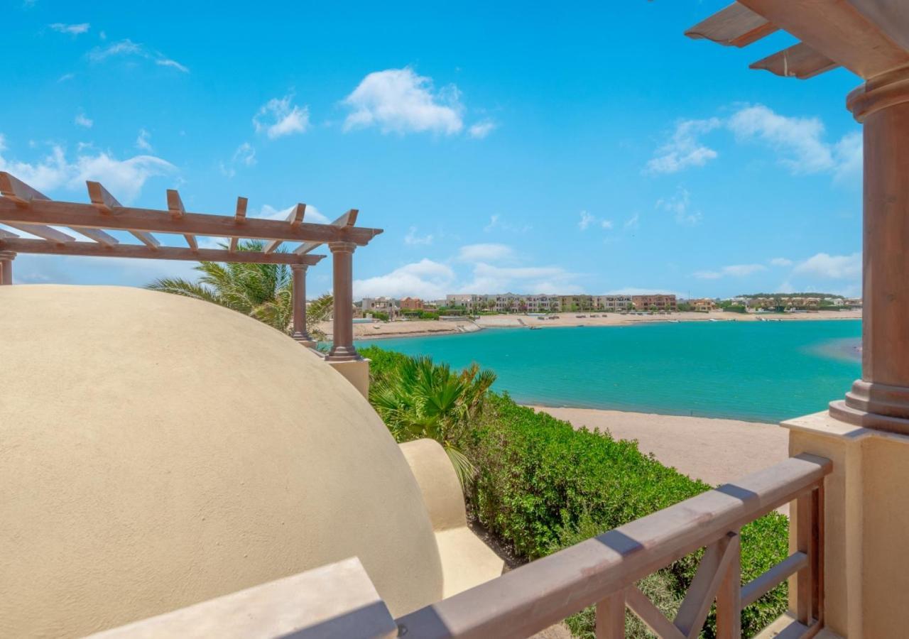 Scenic Views 3-bedroom In Sabina, El Gouna Private Jacuzzi & Lagoon Access Apartment *