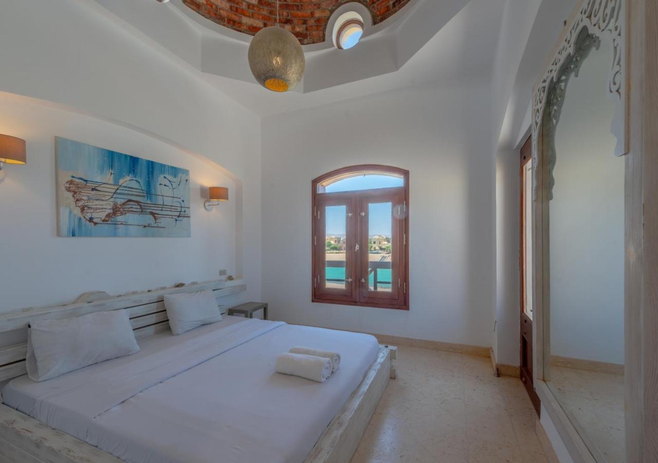 Scenic Views 3-bedroom In Sabina, El Gouna Private Jacuzzi & Lagoon Access