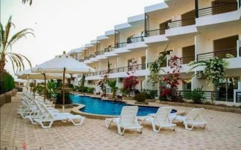 Fox House * Hurghada