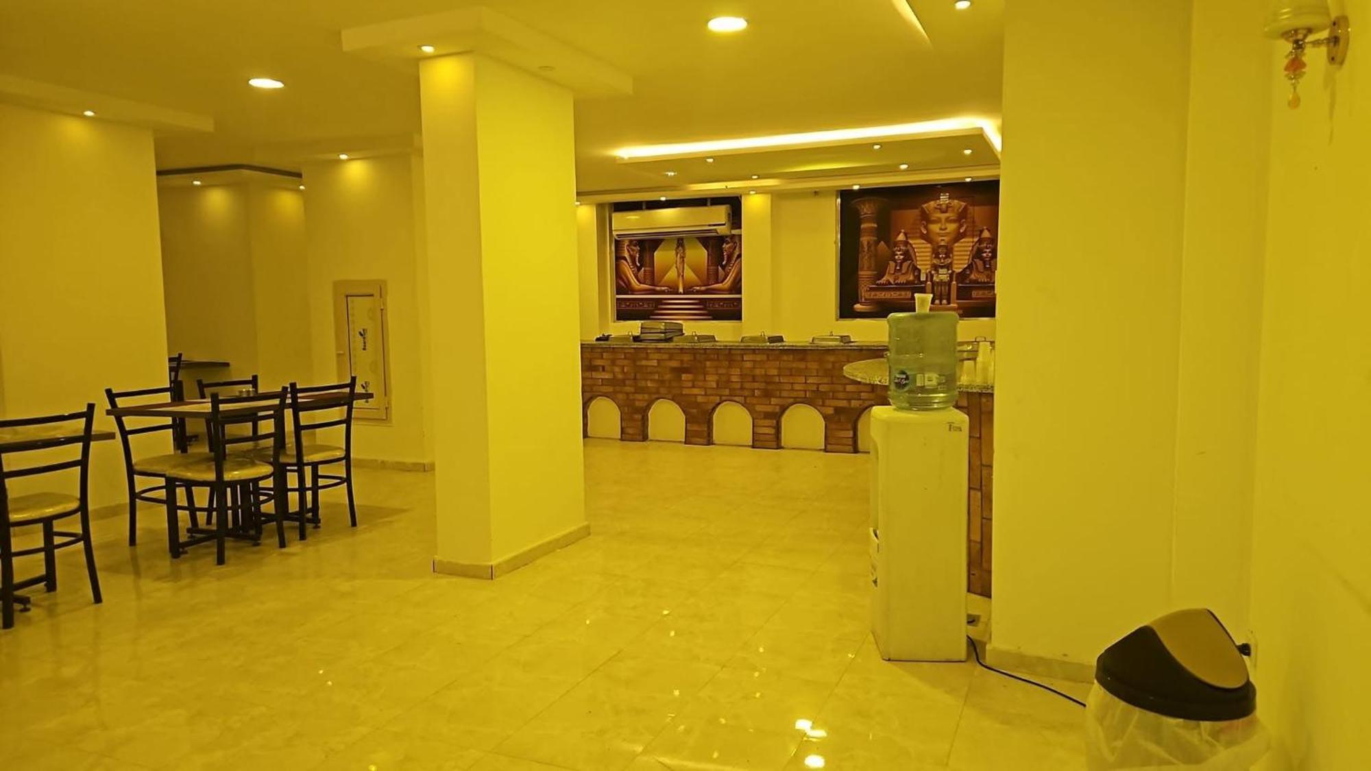 Fox House * Hurghada