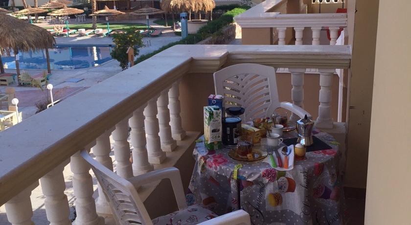 Iris * Hurghada