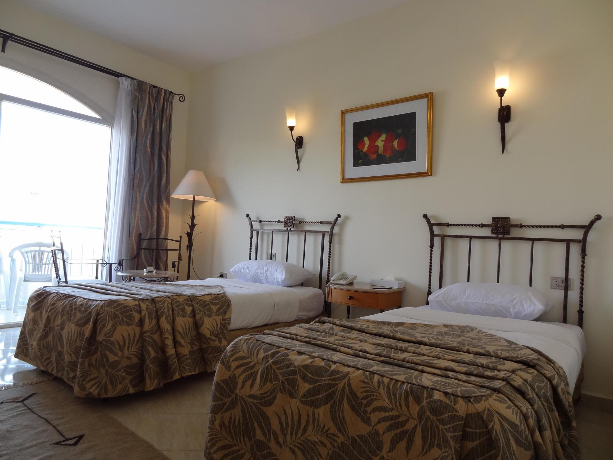 Bella Vista Families And Couples Only 4*