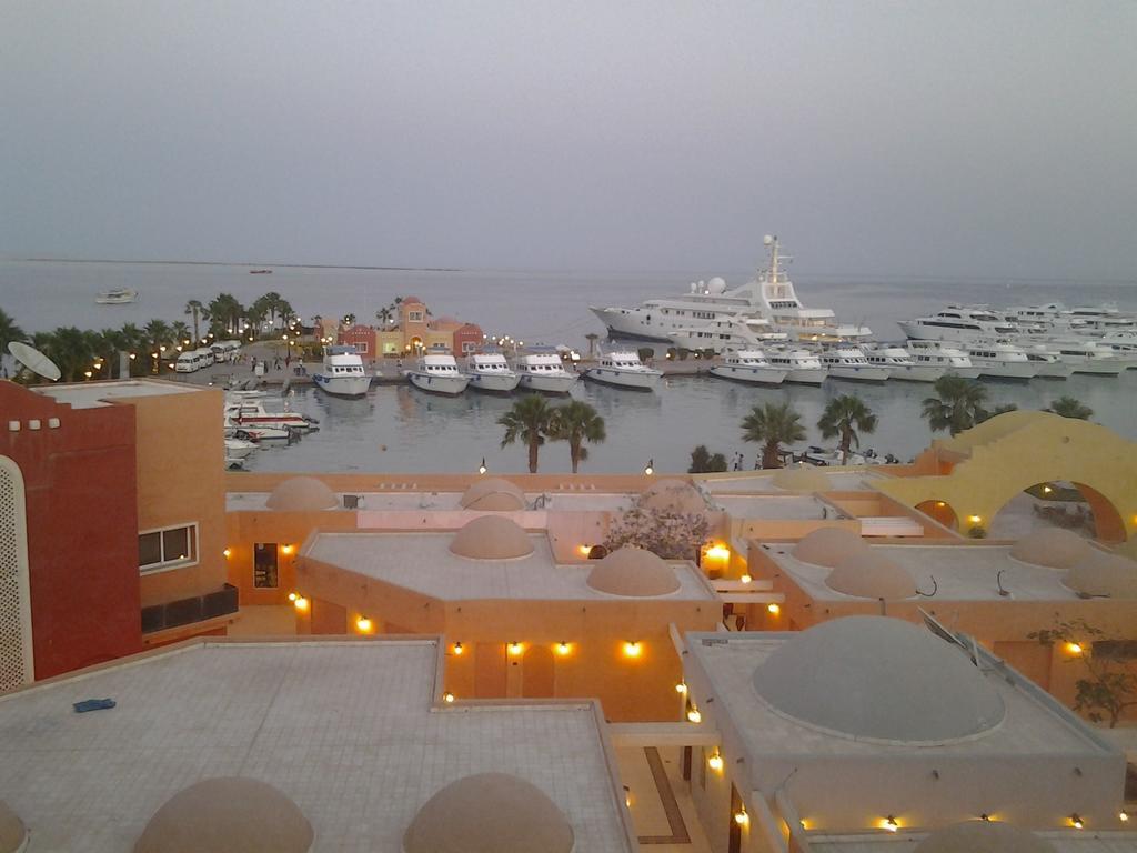 New Marina President 2*
