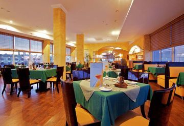 Golden 5 Sapphire Hotel 4*