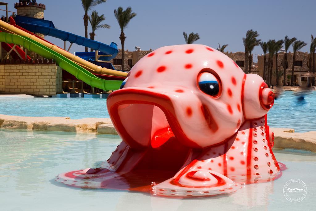 Royal Lagoons & Aqua Park Families And Couples Only