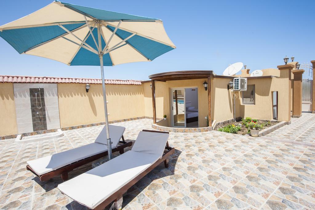 Sunny Seaside Apartment Hurghada