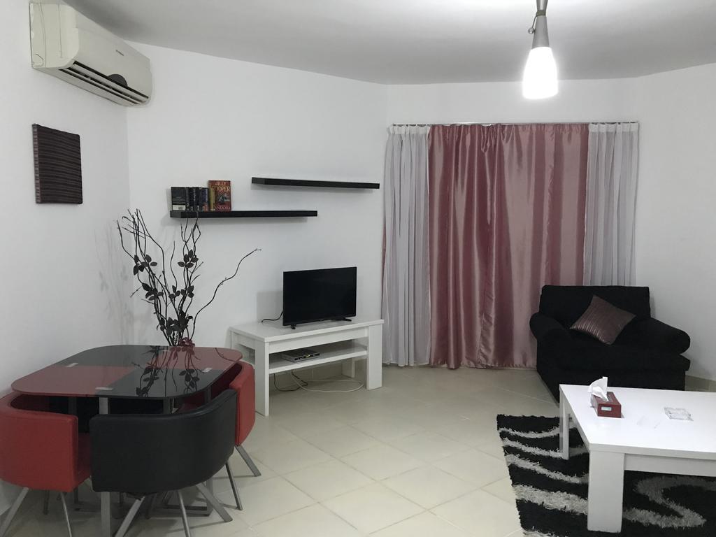 Regency Towers Appartement *