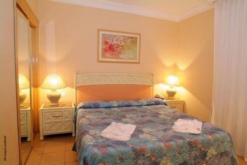 & Serviced By Marriott Aparthotel