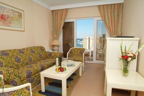 & Serviced By Marriott 5* Hurghada