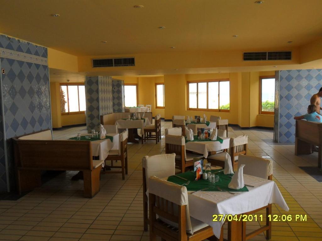 Amerotel Les Rois Hotel