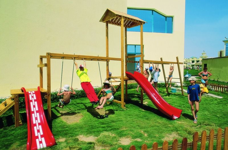 Resort Hotelux Marina 4*