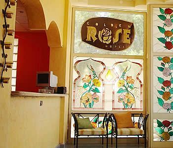 Golden Rose Albergue *