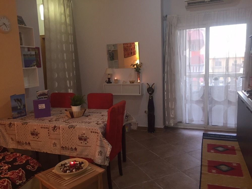Iris Apartment