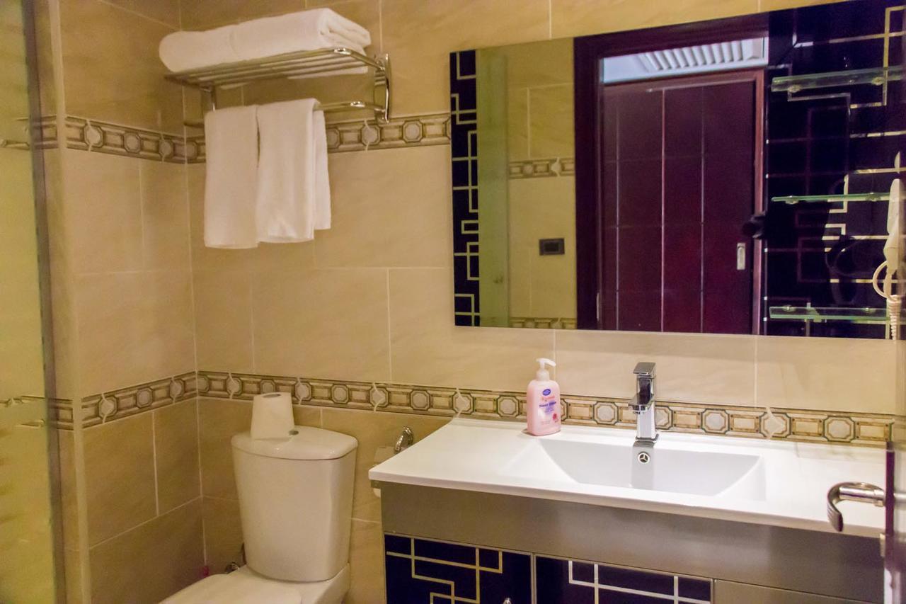 In Samra Bay Compound Apartment