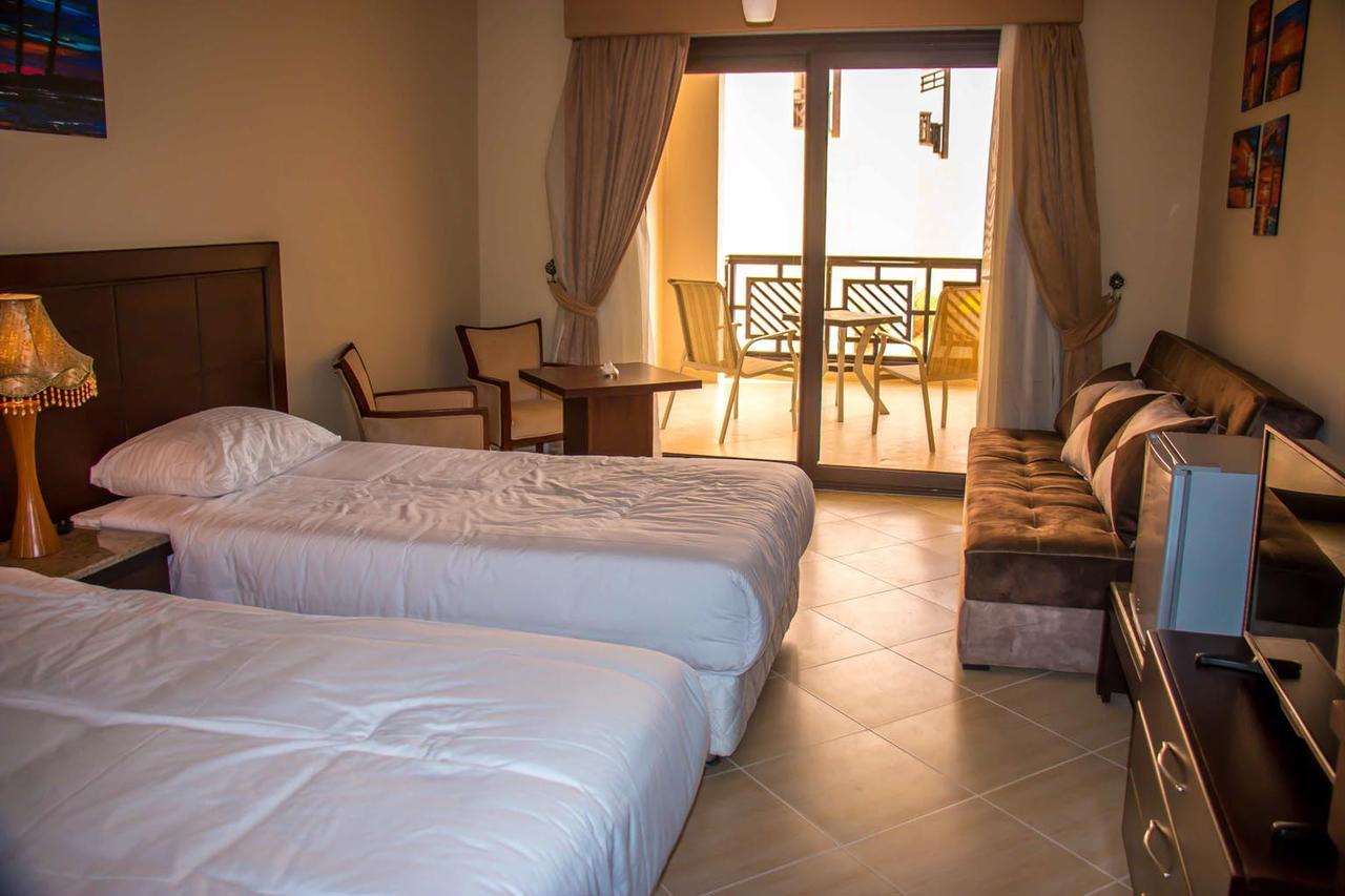 In Samra Bay Compound Apartment *