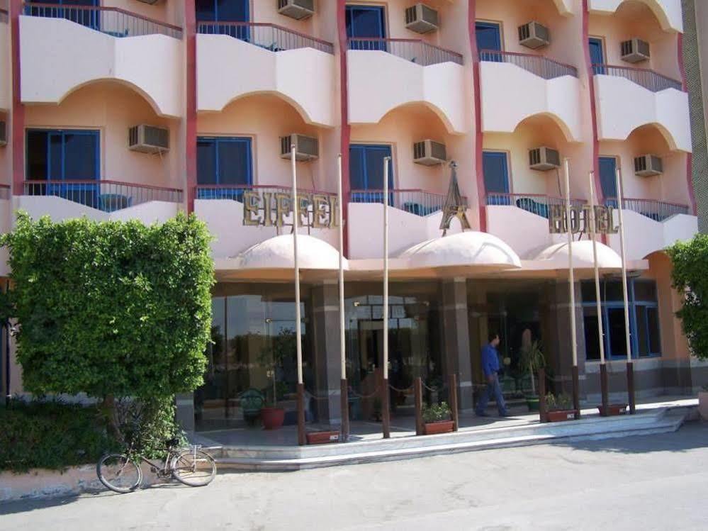 Eiffel Hotel