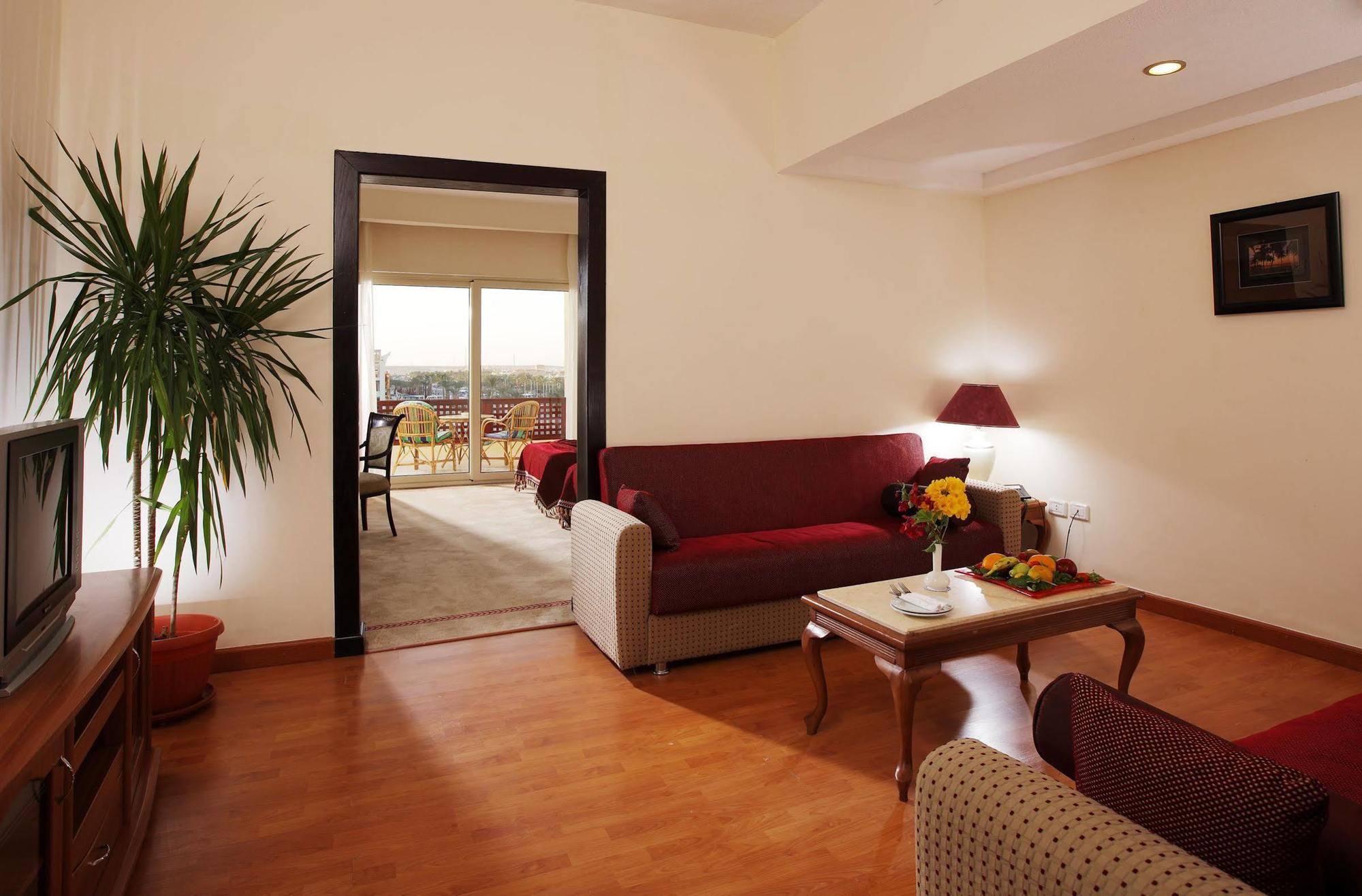 Golden 5 Sapphire Hotel 4*
