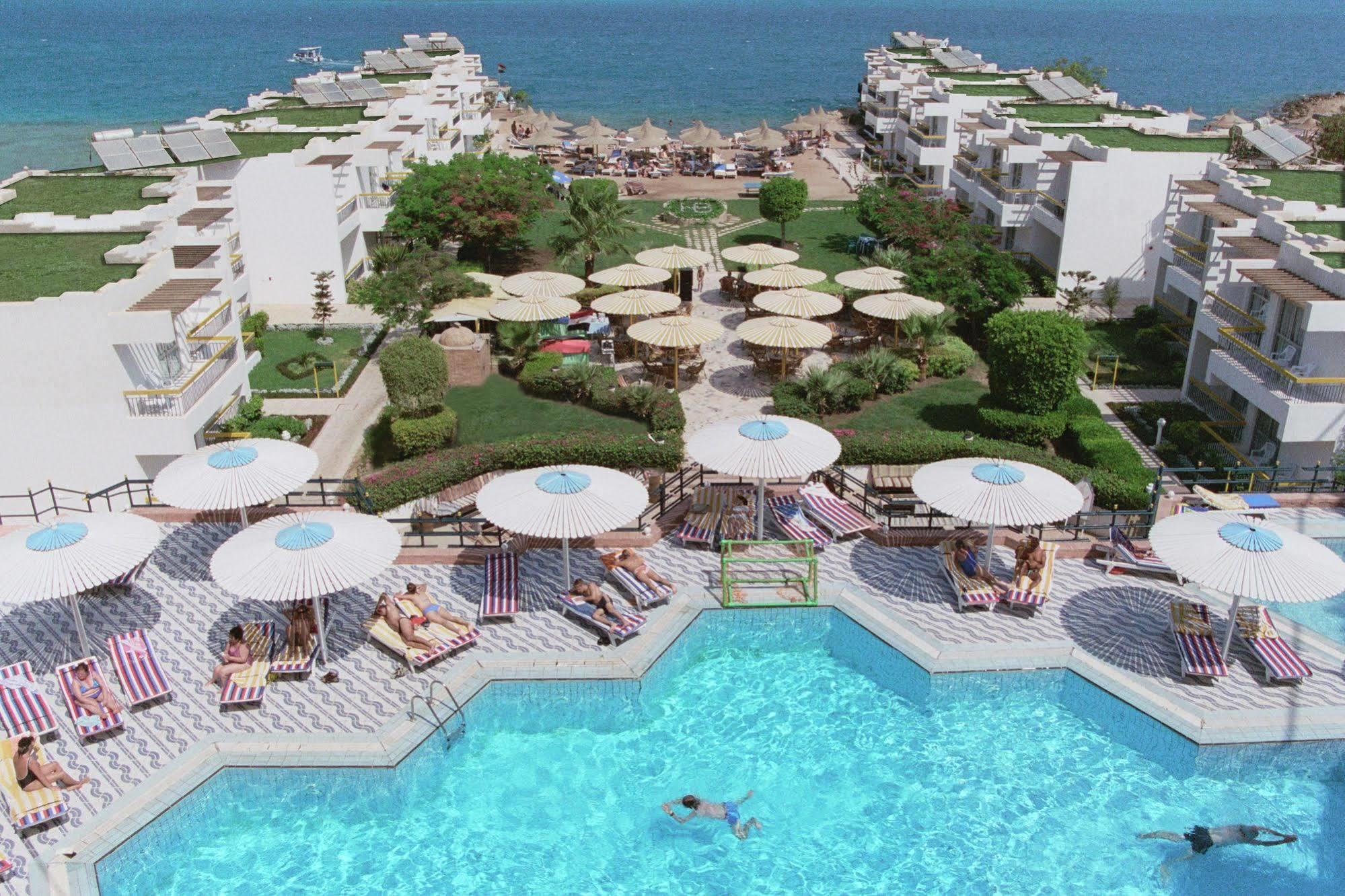 Beirut Resort 3*