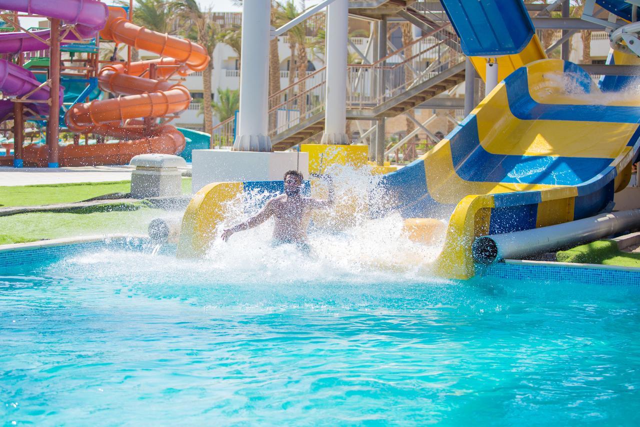 Emerald Aqua Park City 5*