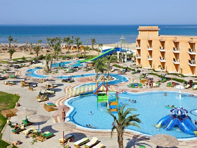 Three Corners Sunny Resort 4*