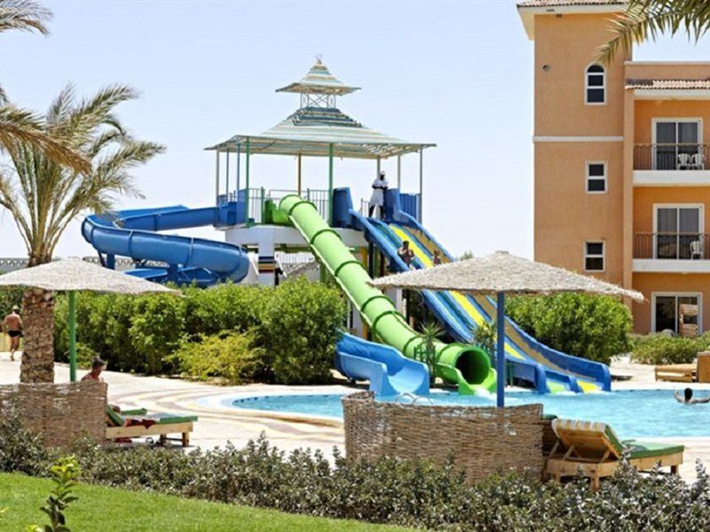 Three Corners Sunny Resort 4*