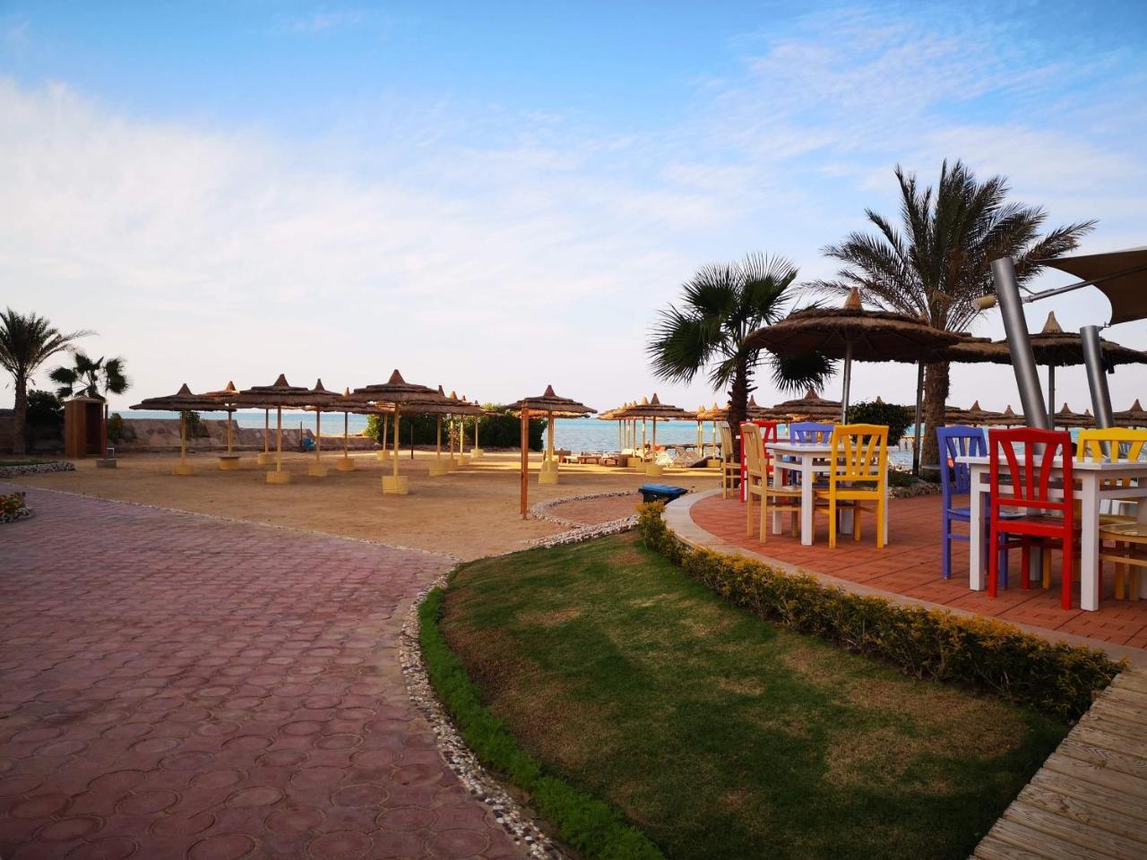 Tiba Paradise Apartment