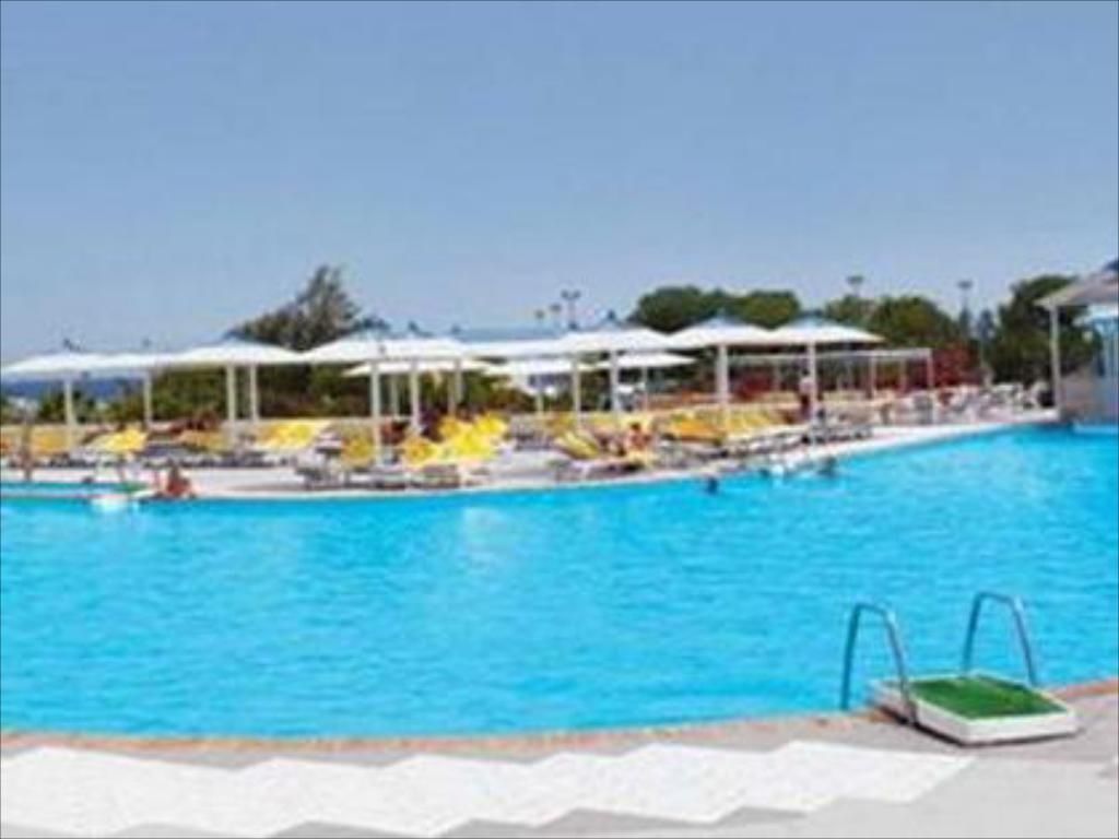 Resort Coral 4*