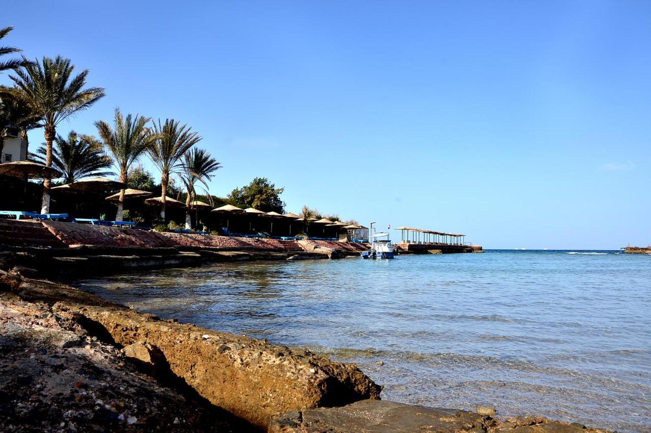 Sand Beach Resort 3*