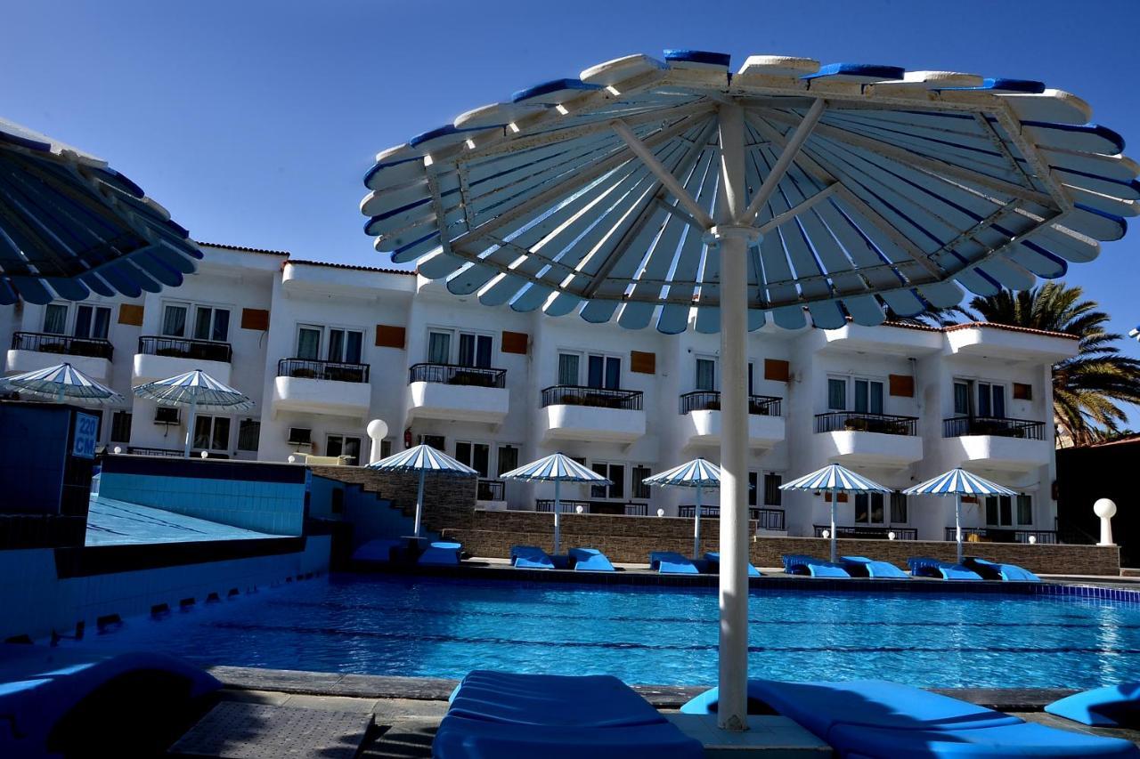 Sand Beach Resort 3*