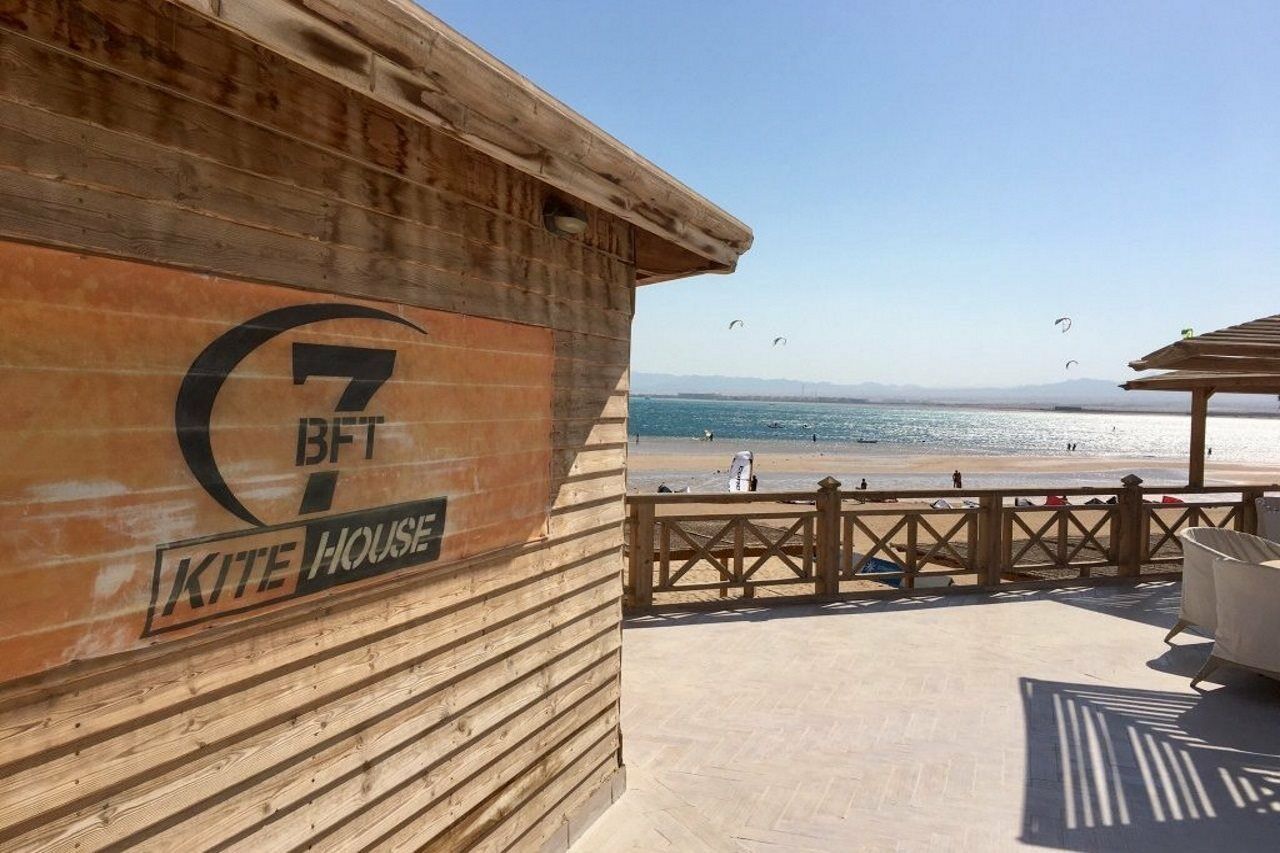 The Breakers Diving And Surfing Soma Bay Station touristique