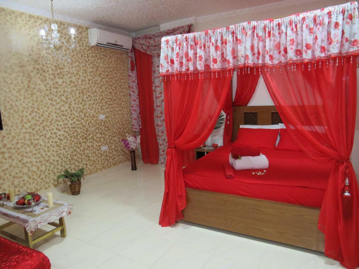 1000 And 1 Night Redsealine Hurghada