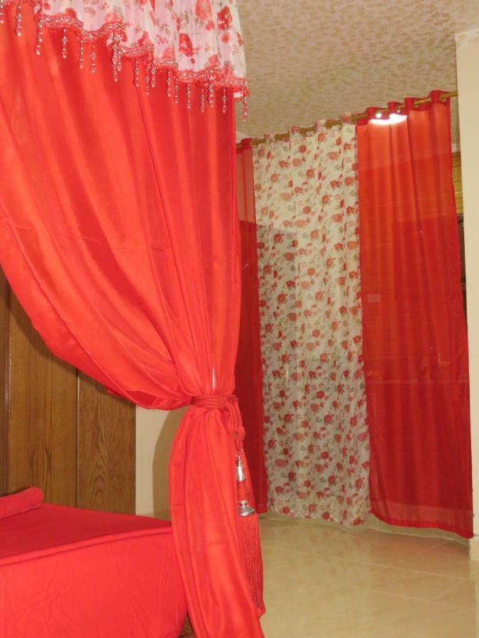 1000 And 1 Night Redsealine *