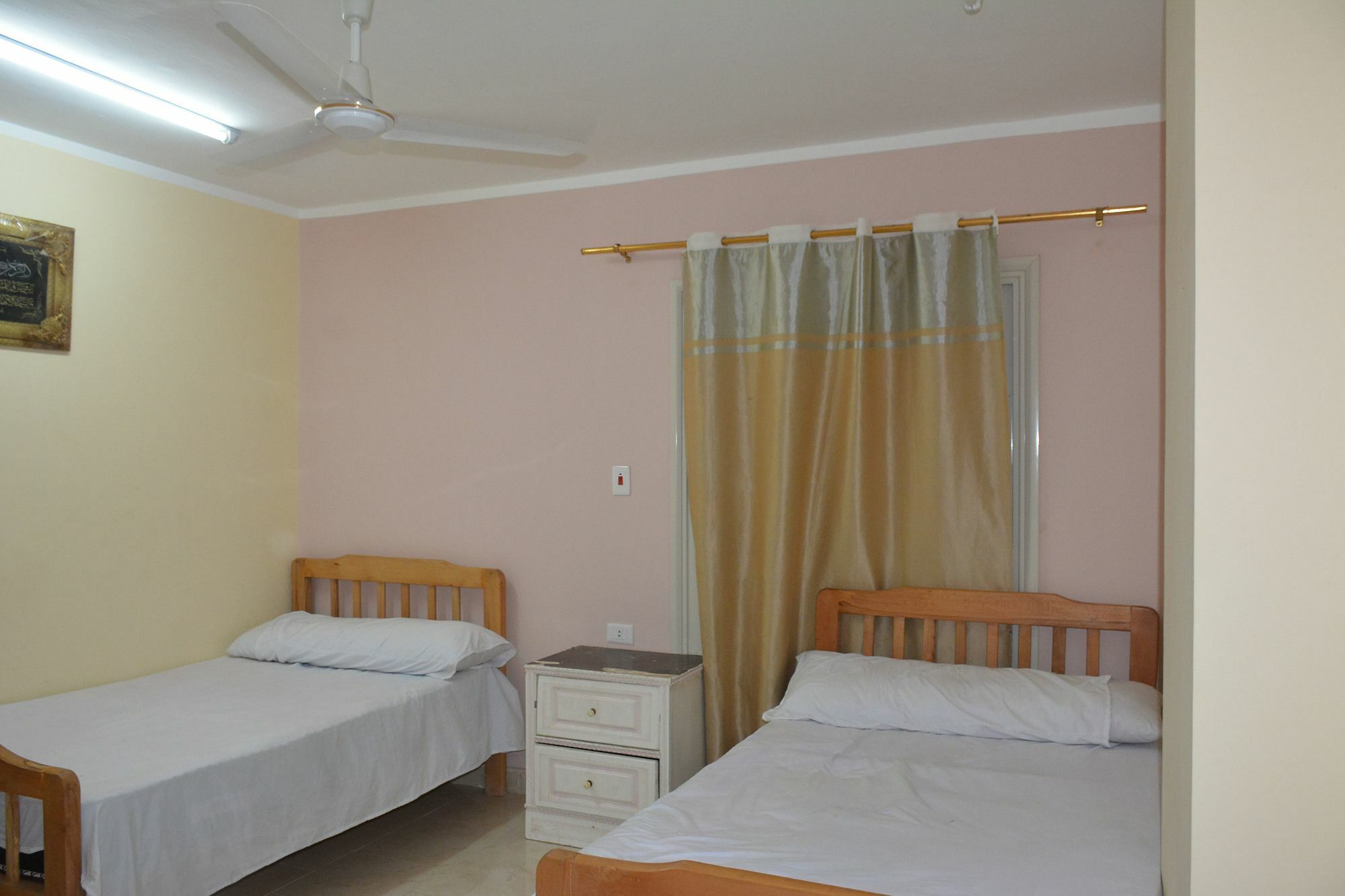 Happy Days Aparthotel