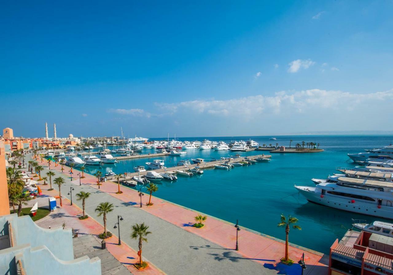Marina Star