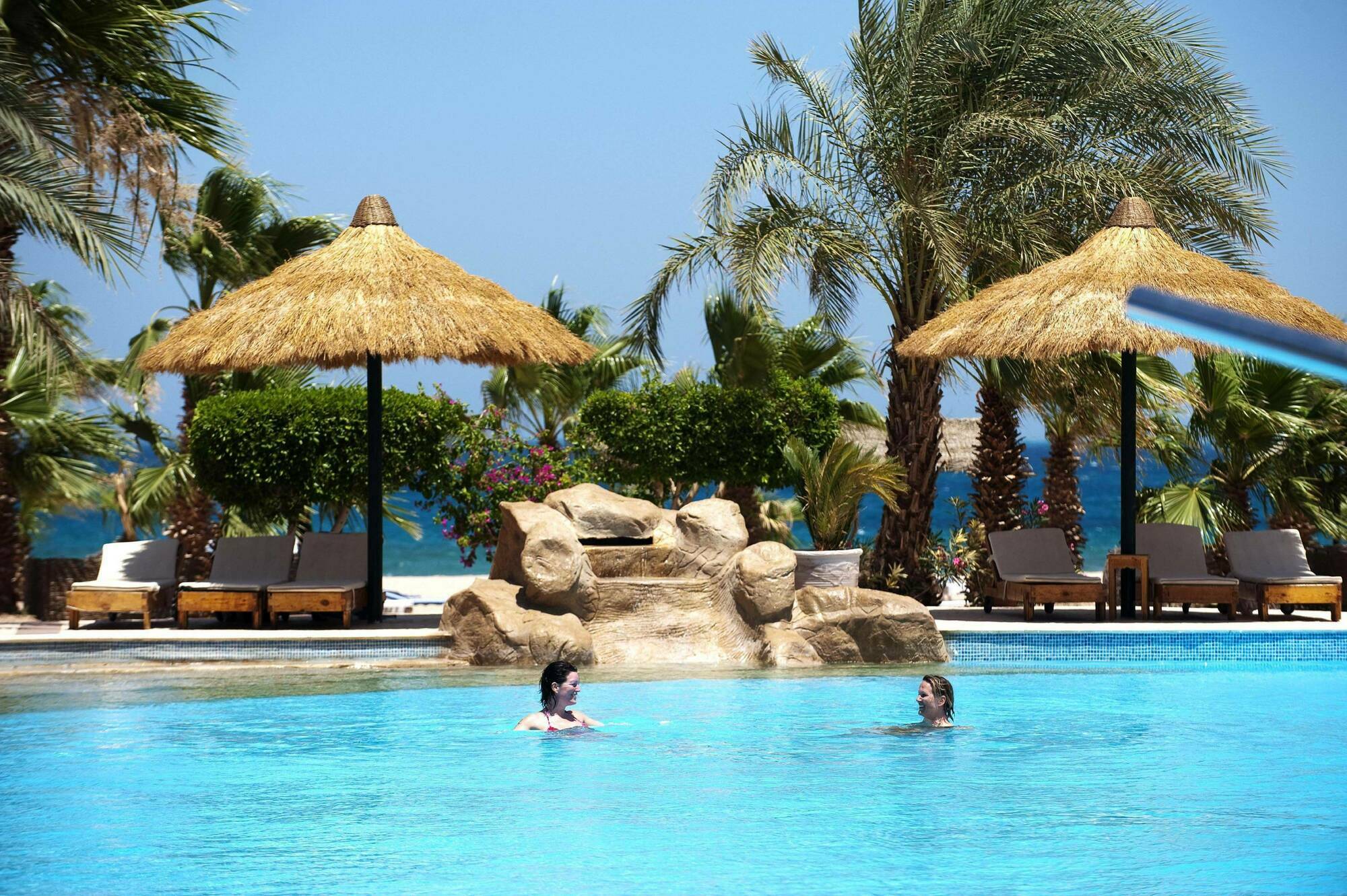 Resort Lotus Bay 4*