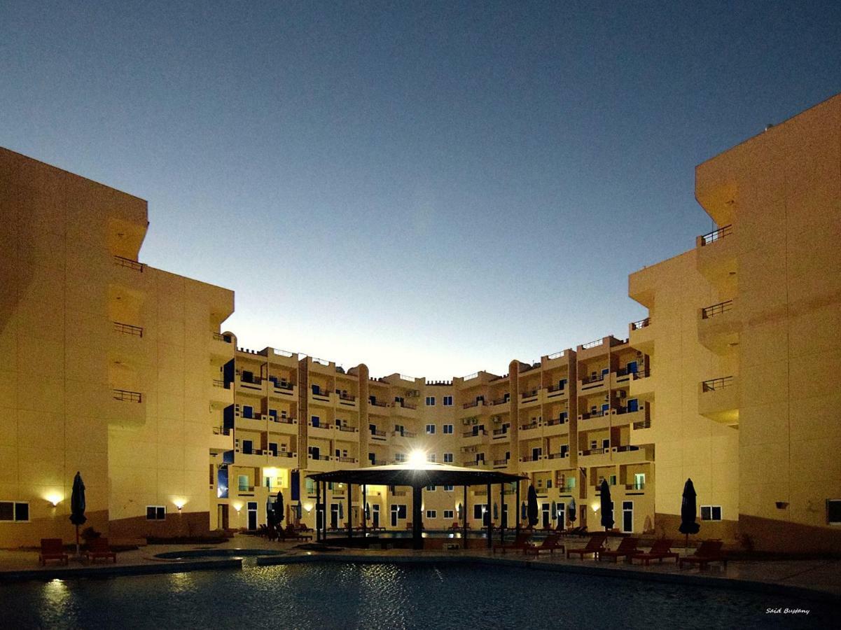 Poolside With Patio Near El Gouna Apartment