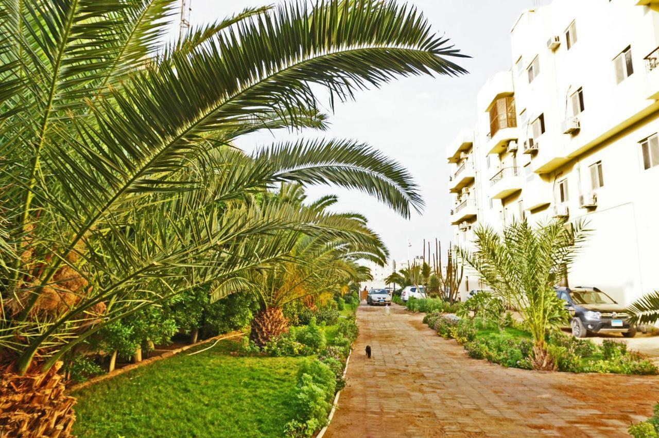 Villages Road *