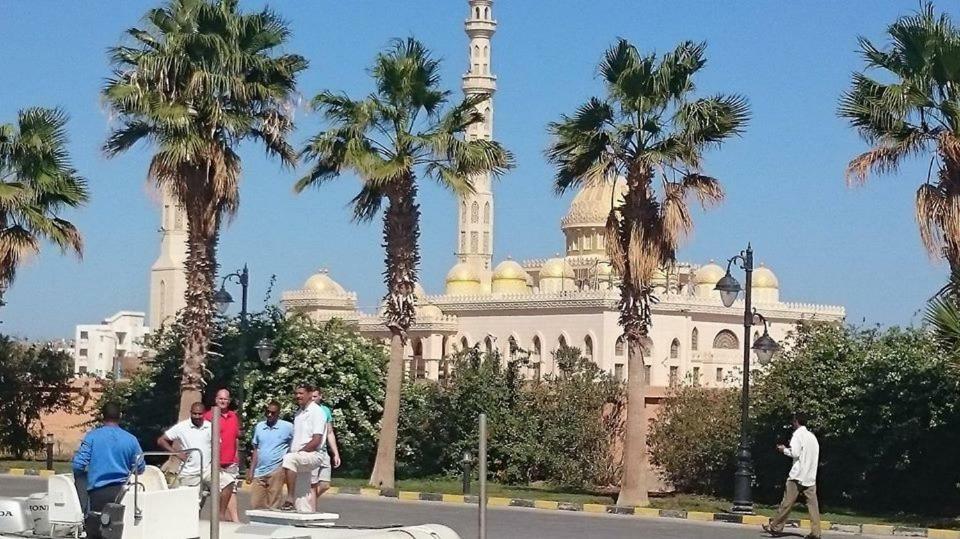 Eva * Hurghada