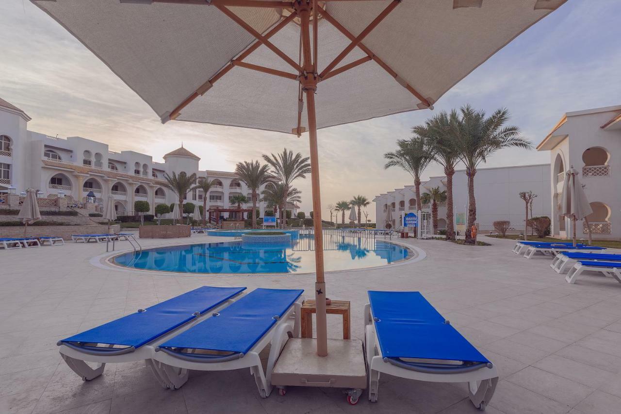 Resort Old Palace Sahl Hasheesh 5*